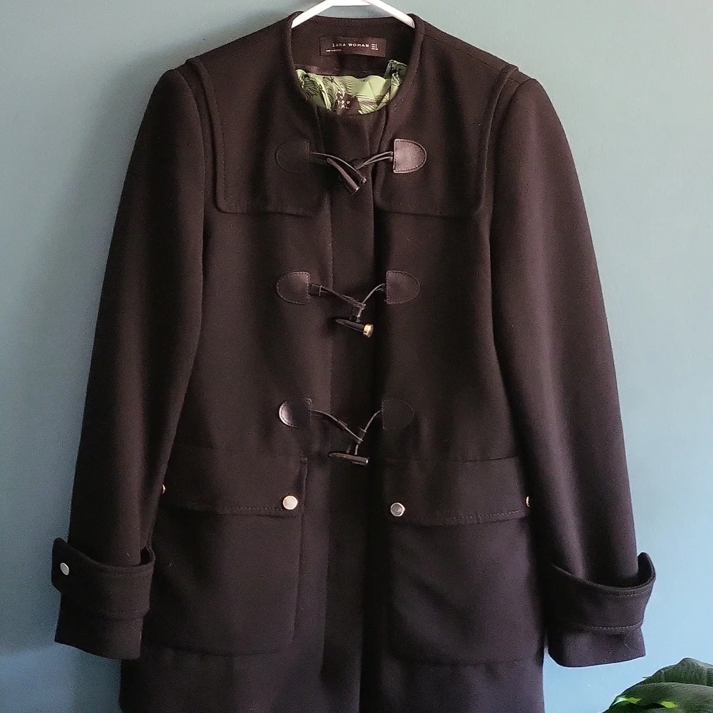 Zara Elegant Black Coat - Picture 2 of 6